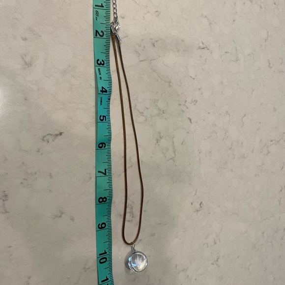 Dandelion Seed Three Wishes Necklace in Resin - Picture 4 of 5